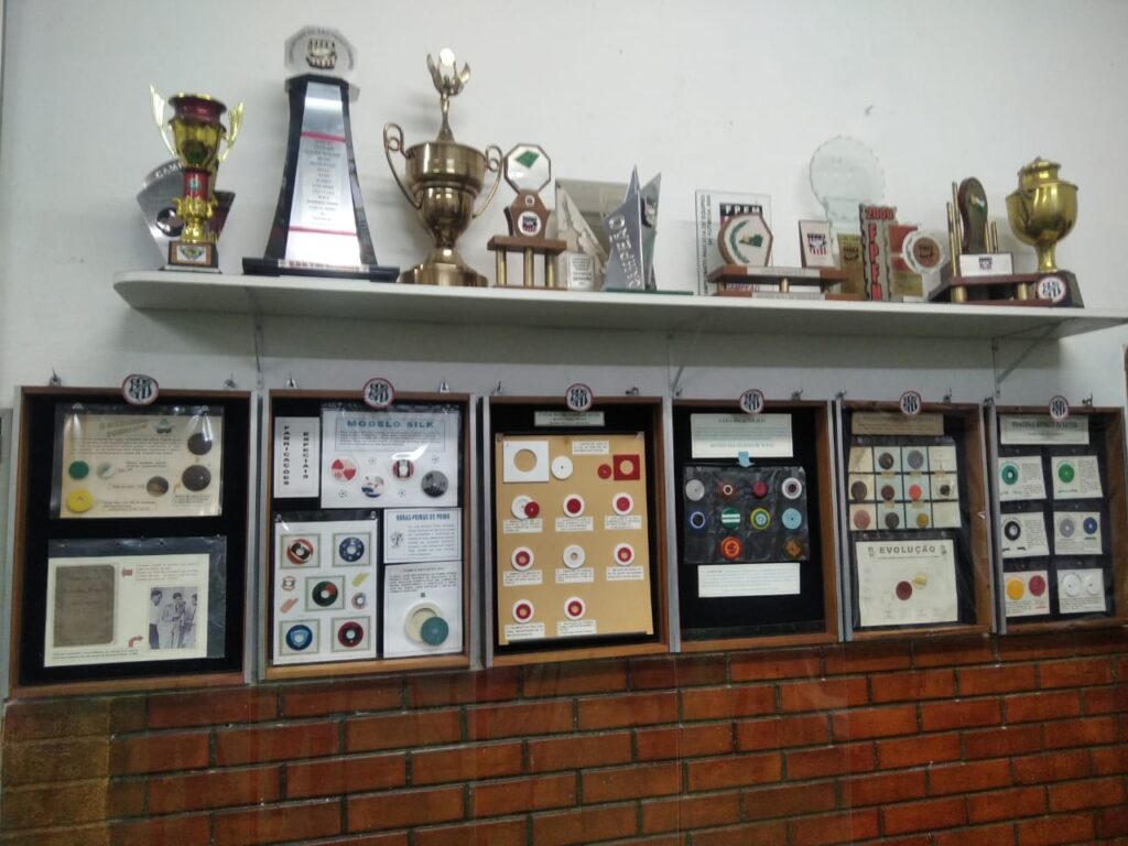 Visite o Museu do botão na sede do GDR 7 de Setembro Visite o Museu do botão na sede do GDR 7 de Setembro