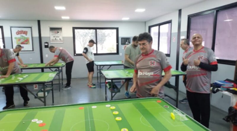 Master a duas rodadas de encerrar