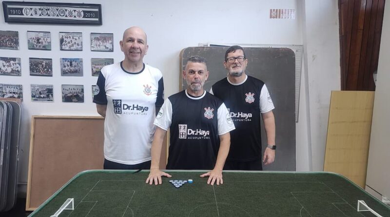 Vinícius Rolim vence a primeira etapa de forma invicta