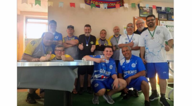 Encontro de acrílico 12 toques na Liga Água Branca