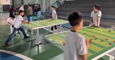 Desenvolvendo futebol de botão com as crianças